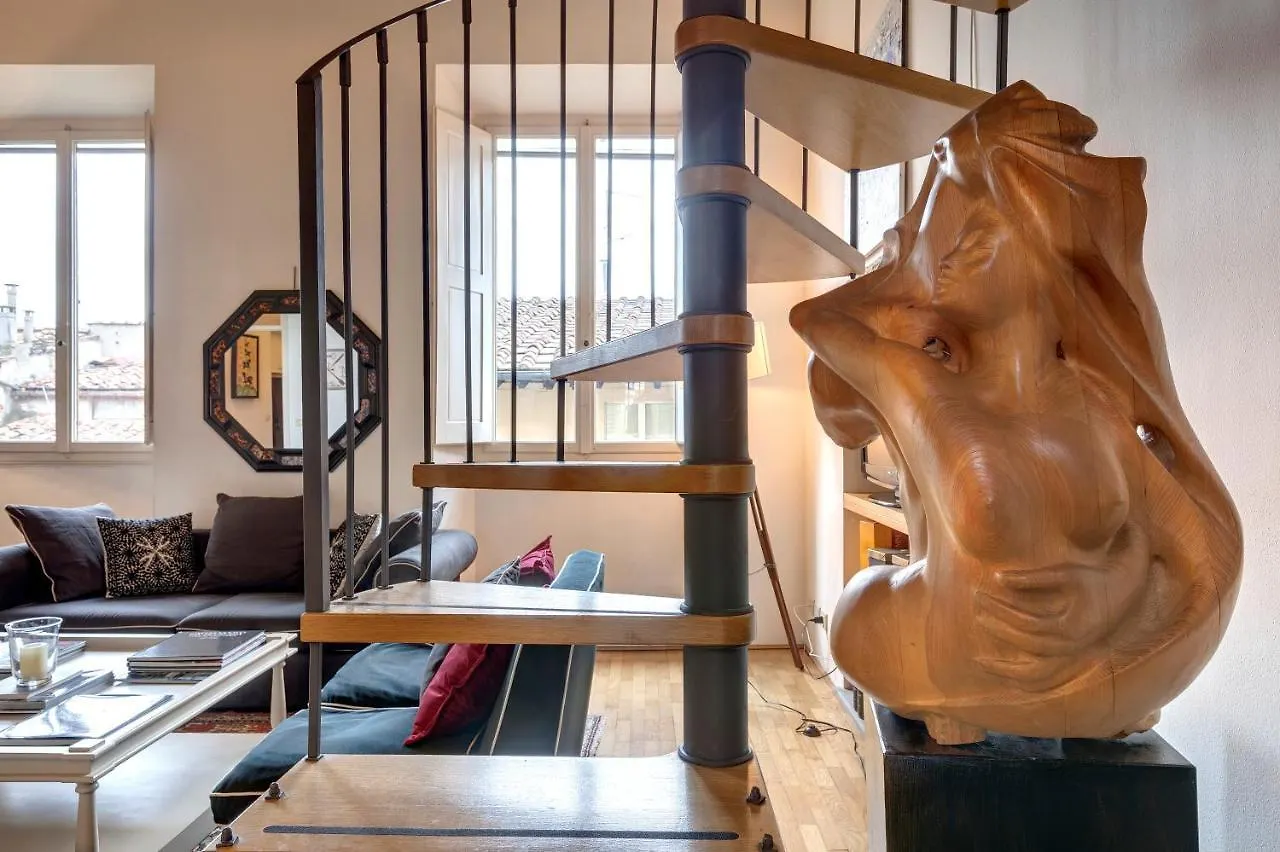 Casper Apartment By Mamo Firenze