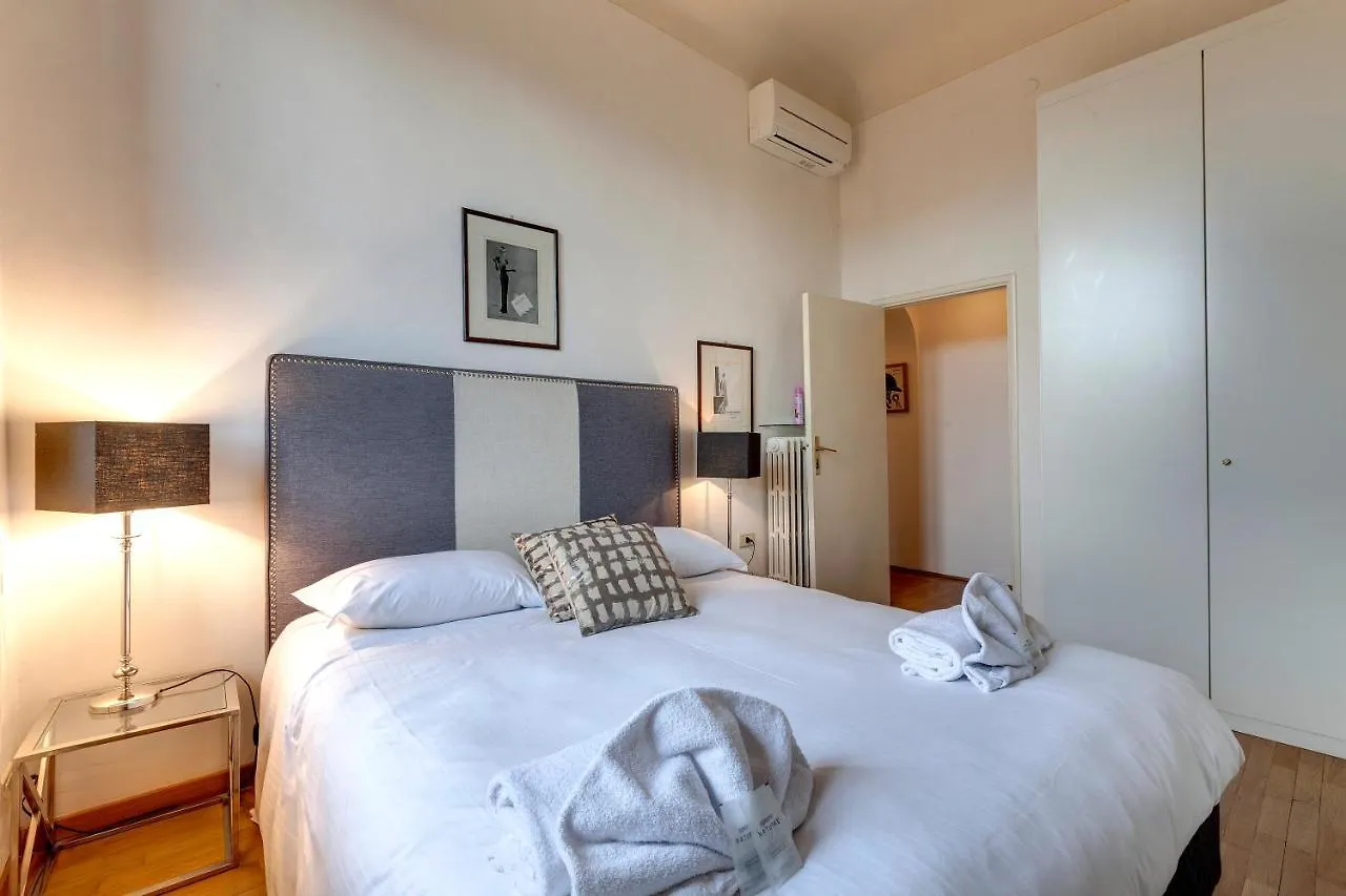 Casper Apartment By Mamo Firenze