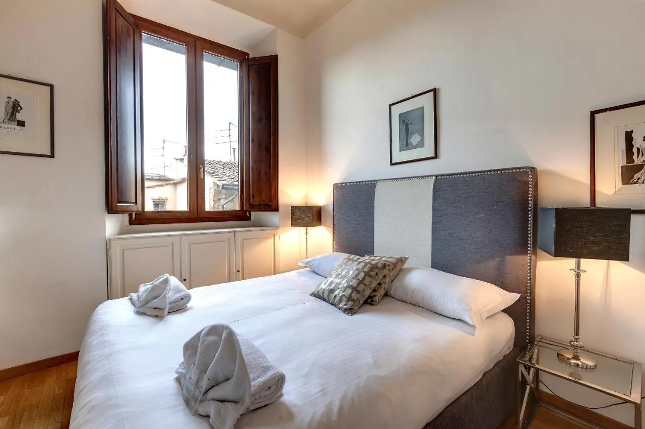 Casper Apartment By Mamo Florence